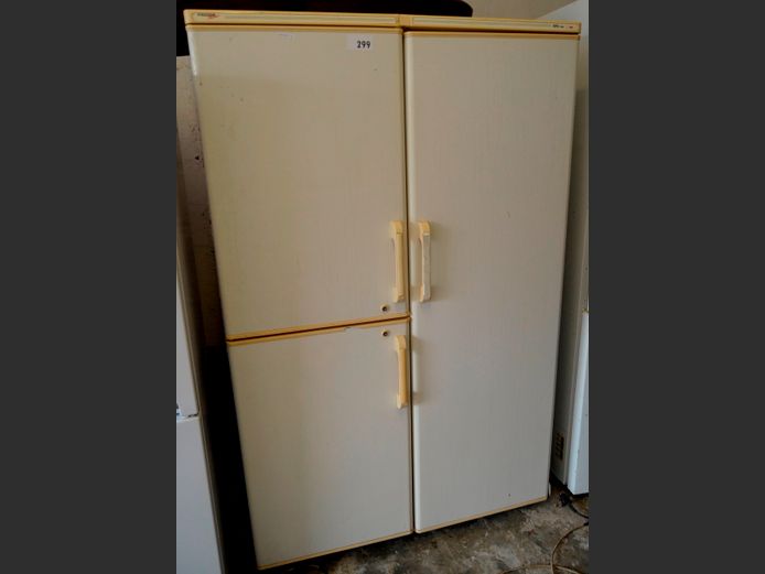 FRIDGEMASTER 3-DOOR FRIDGE FREEZER [Getting cold]