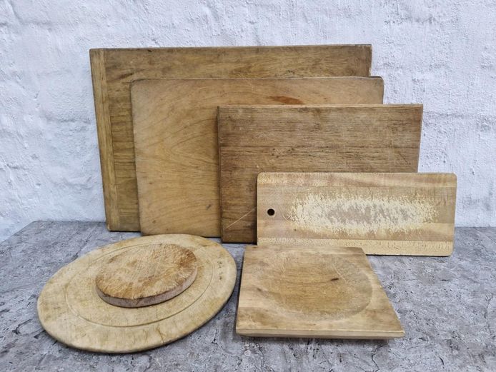 Set of 6 Wooden Chopping Boards & Butter Pat Moulds
