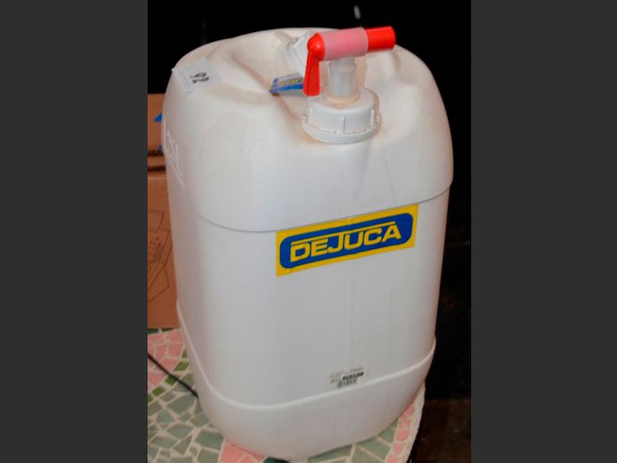 25 LITRE WATER CONTAINER WITH TAP