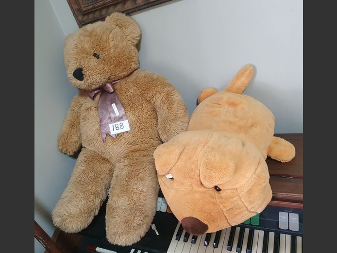 STUFFED TOYS: TEDDY BEAR & A DOG