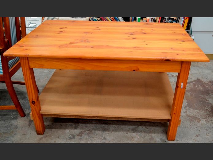PINE KITCHEN TABLE, 137 x 90 x 75cm