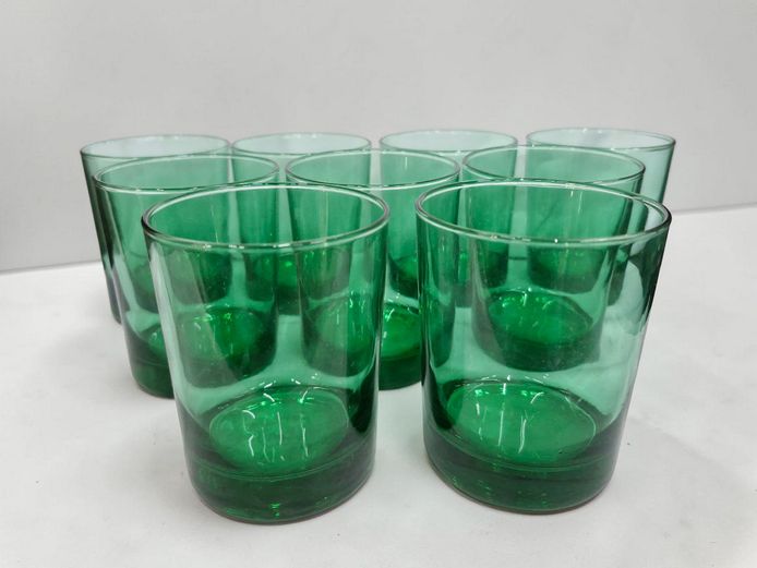 Mid-Century Emerald Green Tumblers – Set of 10