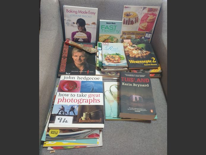 LOT RECIPE BOOKS: GORDON RANSEY'S FAST FOOD, HUISGENOOT, etc