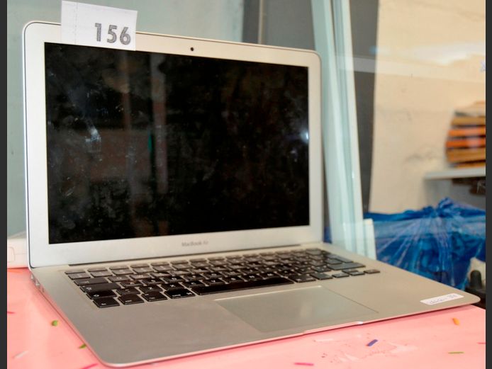 MACBOOK AIR WITH CHARGER [Untested]