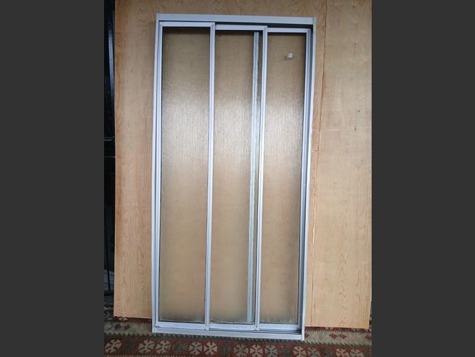 900mm shower door