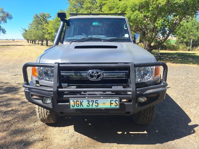 LAND CRUISER 76 SERIES