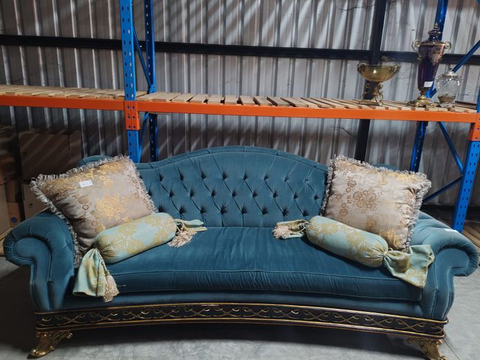 Large Sofa & Scatter Cushions (STC)