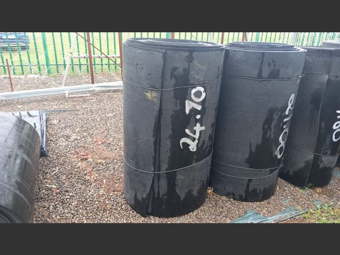 Conveyer belt 24.70m and 24.70m