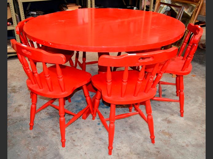 RED PAINTED CIRCULAR DINING TABLE ON PEDESTAL BASE WITH 6 MATCHING CHAIRS, 134cm Diameter x 77cm High [Needs a lick of paint]