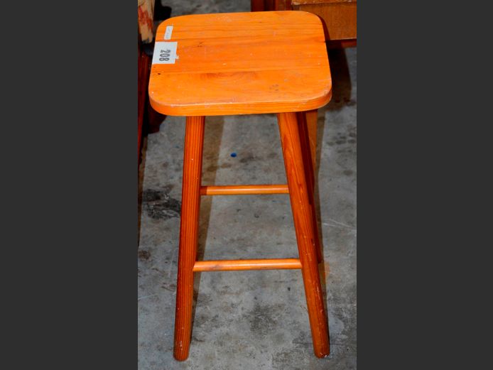 PINE BAR STOOL