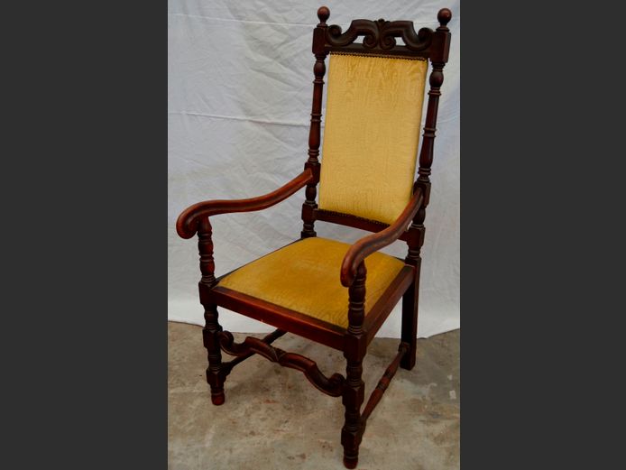 GEORGIAN CARVED MAHOGANY & UPHOLSTERED ARMCHAIR