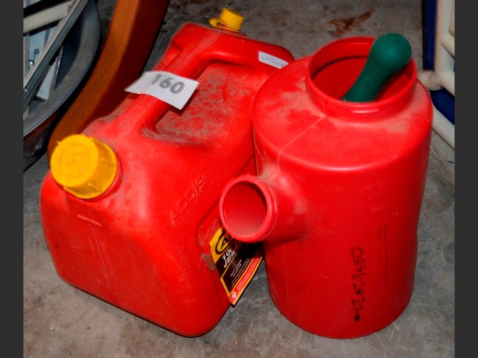 RED 10 LITRE JERRY CAN, etc