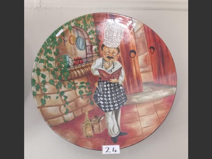 GLASS FIBRE & HAND PAINTED DECORATIVE WALL PLATE "THE CHEF", 67cm Diameter