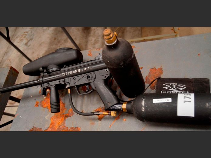 TIPPMANN A5 PAINTBALL GUN WITH ACCESSORIES [Untested]