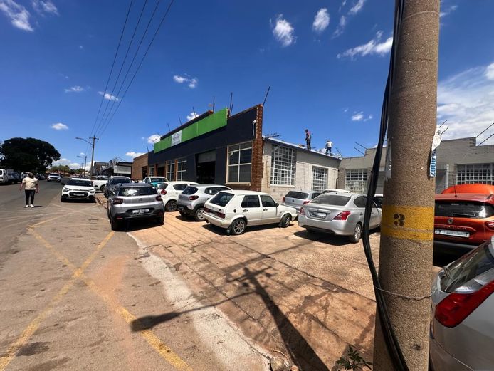 INDUSTRIAL PROPERTY KEMPTON PARK CBD 