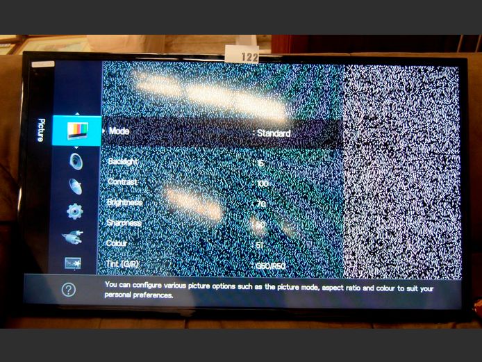 SAMSUNG 40" L.E.D. TV [Working] ### LICENCE PLEASE ###
