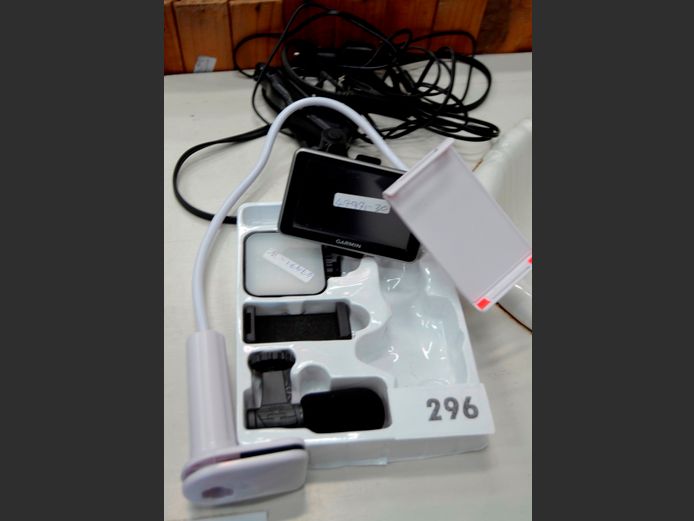 GARMIN G.P.S., CABLE, etc [Untested]