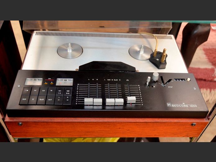 BANG & OLUFSEN BEOCORD REEL-TO-REEL [Switches on, untested further]