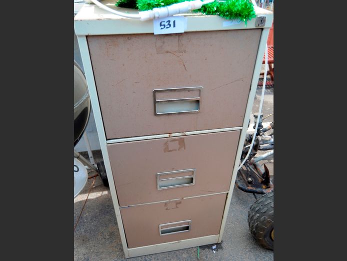 STEEL 2-TONE, 3-DRAWER FILING CABINET, 63 x 47 x 102cm