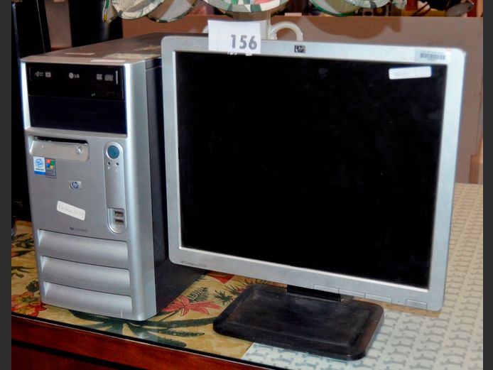 HP DESKTOP PC & 19" MONITOR [Switch on]