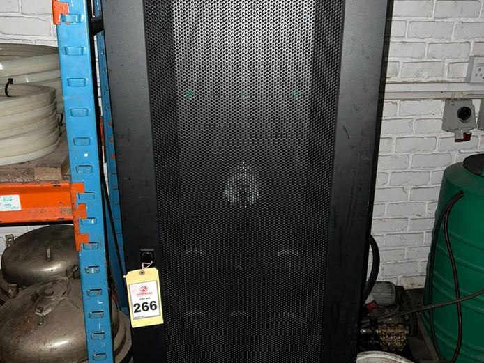 Server cabinet