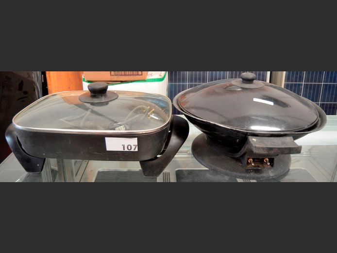 LOT: ELECTRIC FRYING PAN & AN ELECTRIC WOK[Switch on, untested further]