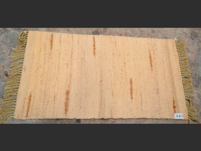 BEIGE RUG, 120 x 65cm