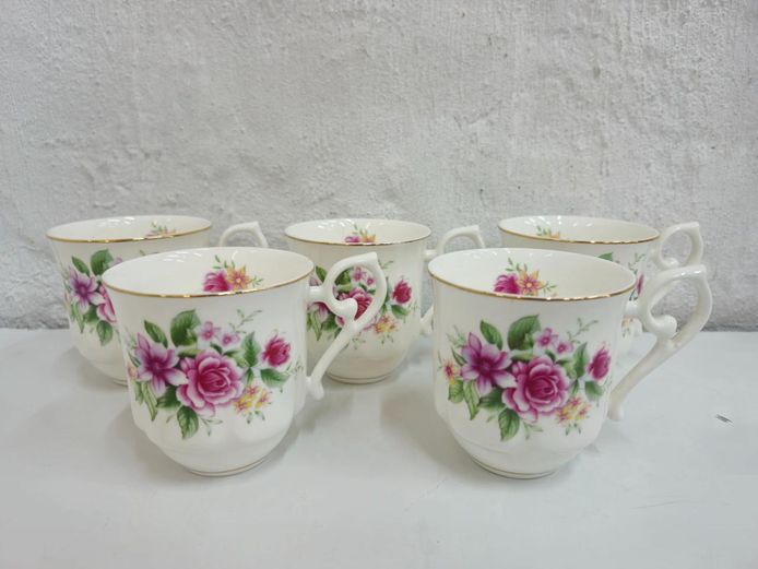 Set of 5 Royal Wessex "Antoinette" Bone China Tea Cups 