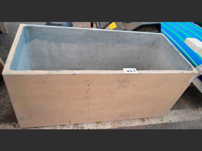 RECTANGULAR CONCRETE PLANTER, 100 x 45 x 46cm [Cracked]