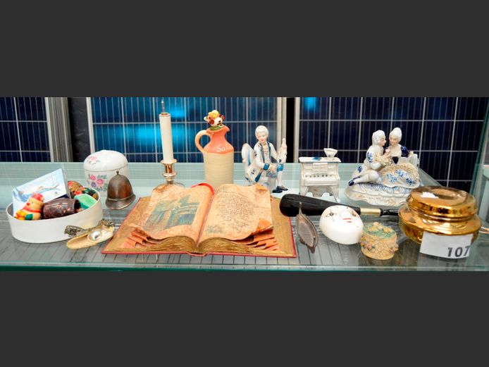 CERAMIC BOWL WITH LID, ORNAMENTS, etc