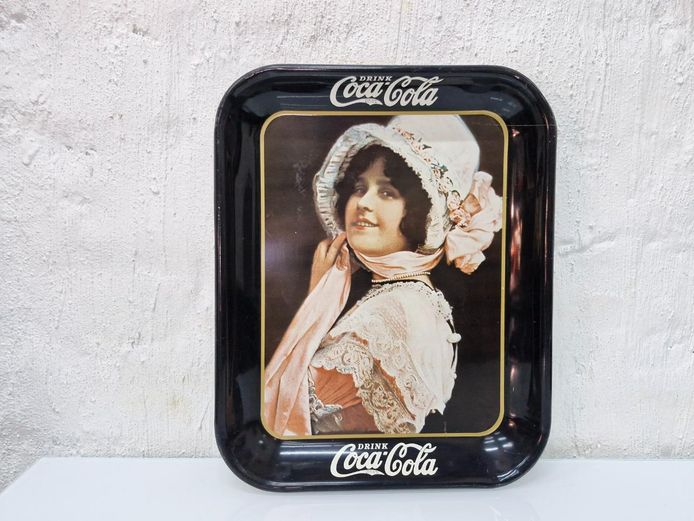 Coca-Cola Metal Serving Tray - 1914 Betty Design Reproduction