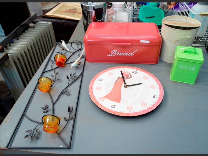 BURGUNDY BREAD BIN, WALL CLOCK, etc