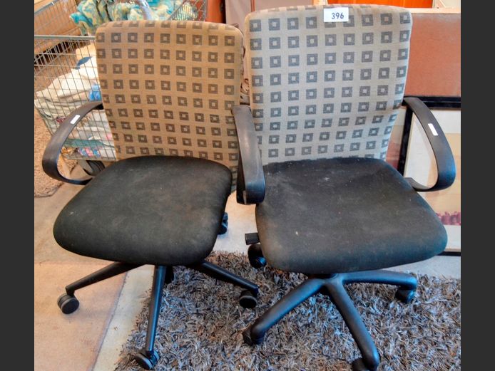 PAIR SWIVEL OFFICE CHAIRS [Loose arm on 1, need a clean]