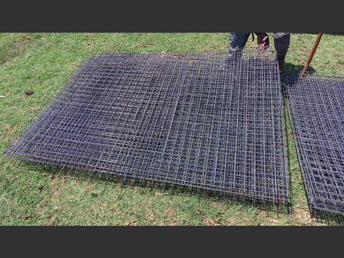 1.2mx1.5m black mesh 50mmx50mm hole 4mm thick