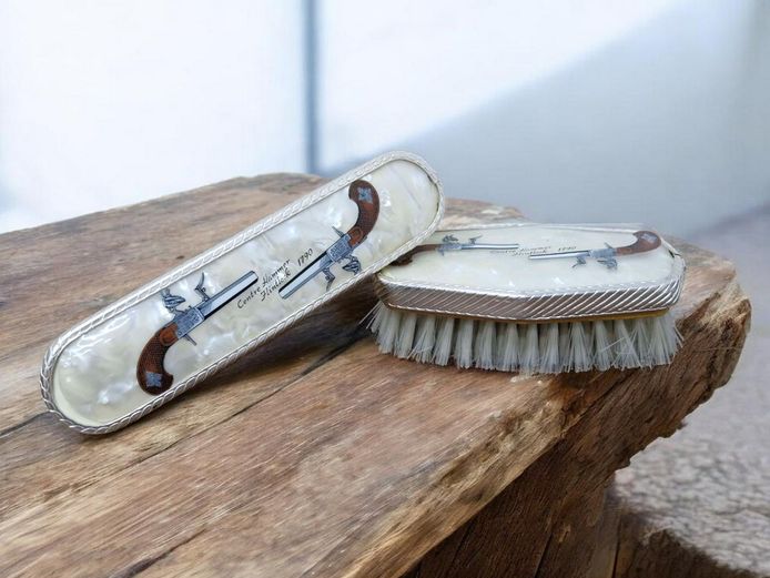 Vintage Clothing Bush Set