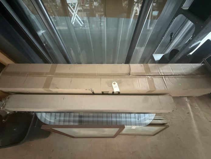Box of T8 LED Tube Lights + 2 Light Fittings 