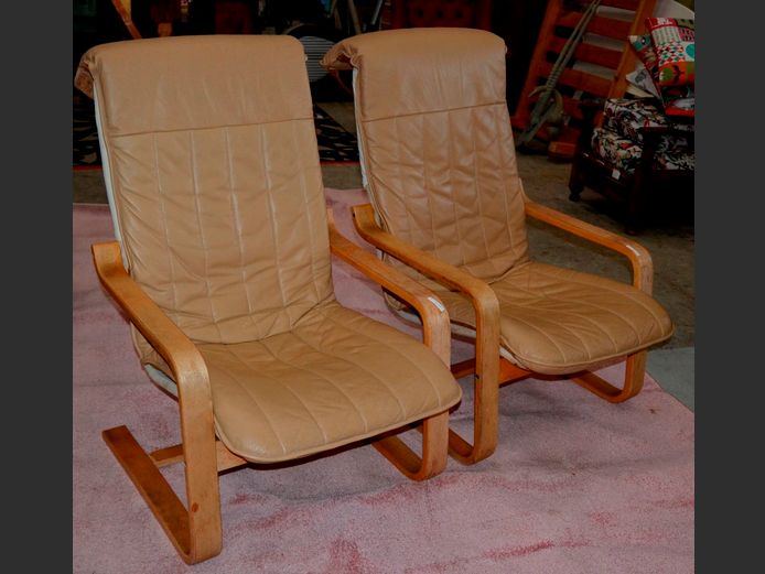 PAIR COPPENHAGEN BENTWOOD ARMCHAIRS WITH BEIGE LEATHER UPHOLSTERY [Needs varnish]