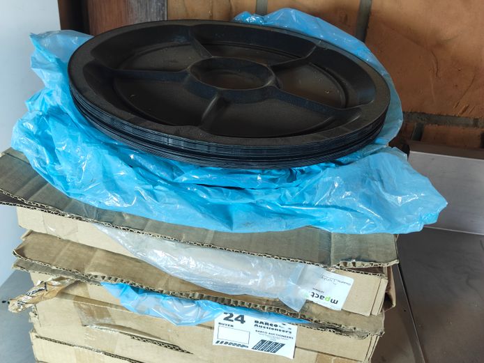 LOT PLATTER TRAYS