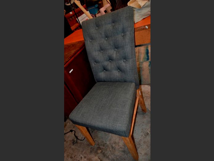 GREY UPHOLSTERED BUTTON BACK DINING CHAIR