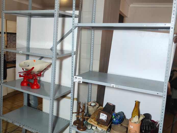 2 X BOLT AND NUT SHELVING