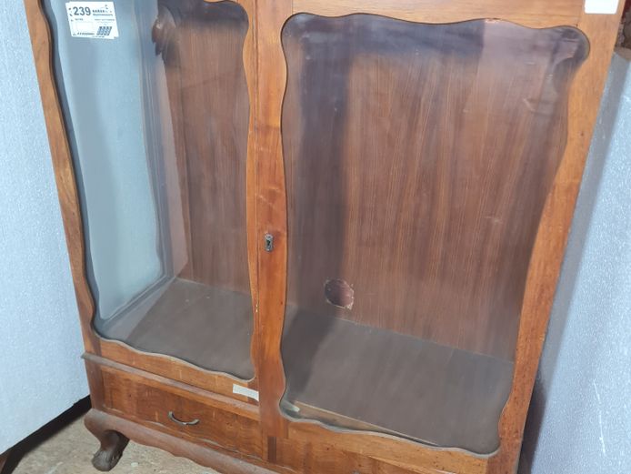 DISPLAY CABINET