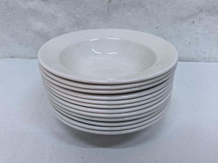 Set of 12 Continental Vitrified Hotelware Ceramic Rimmed Soup Bowls
