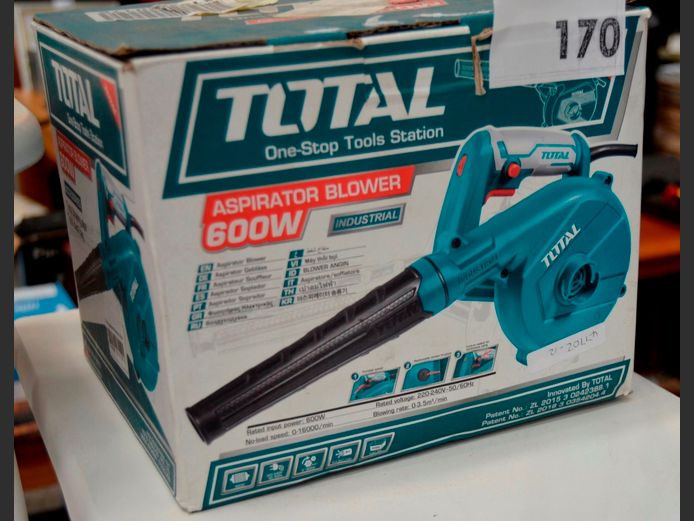 TOTAL 600W ASPIRATOR BLOWER [Switches on]