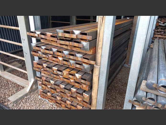 2.4m Square poles 76mmx76mm 2mm thick