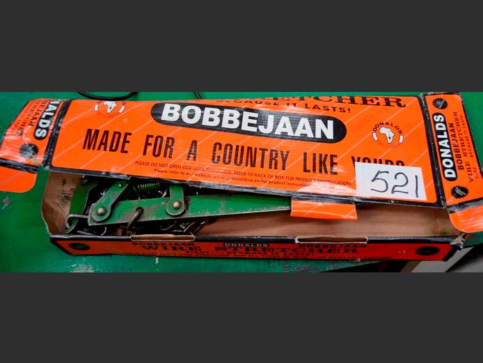 DONALD'S BOBBEJAAN WIRE STRETCHER