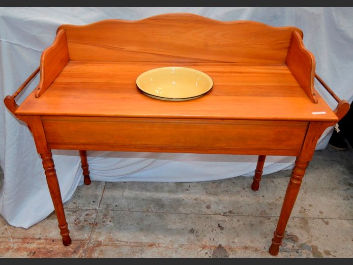 YELLOWWOOD WASH STAND WITH ENAMEL BASIN, 116 x 50.5 x 94cm