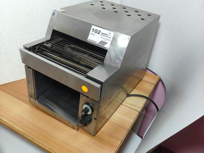 INDUSTRIAL TOASTER (HEATS UP BUT NOT ROTATING)
