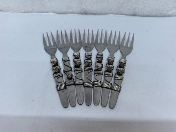 Set of 7 Decorative Wire-Wrapped Rose Cake Forks