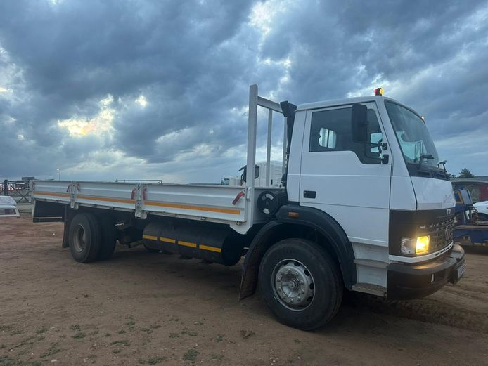 2022 TATA 15.18 EX2 (8t) Dropside