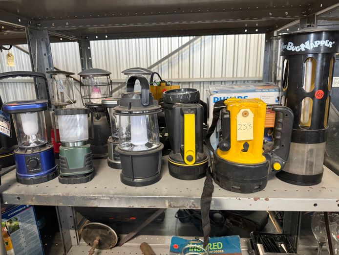 Lot of battery lanterns